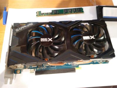 Лот: 10005141. Фото: 1. AMD Radeon HD7850. Видеокарты