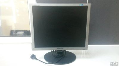 Лот: 12047343. Фото: 1. Монитор Samsung SyncMaster E1920NR. ЖК-мониторы
