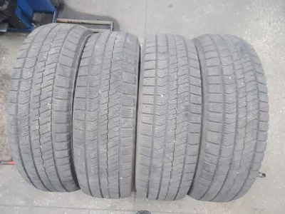 Лот: 25808288. Фото: 1. 4шт 185-65-15 Bridgestone Blizzak... Шины
