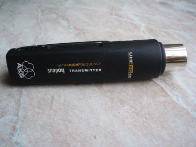 Лот: 20854045. Фото: 1. Передатчик Transmitter AKG UHF... Студийные микрофоны, радиомикрофоны и радиосистемы