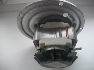 Лот: 8596256. Фото: 1. Двигатель сушки. Ariston, Indesit. Запчасти для остальной бытовой техники