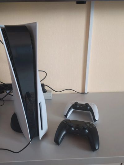 Лот: 19514307. Фото: 1. PlayStation 5 с дисководом (2джостика... Игровые приставки, консоли