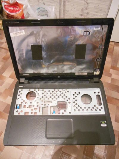 Лот: 7517579. Фото: 1. Корпус ноутбука DNS 0133807 хорошее... Корпуса, блоки питания