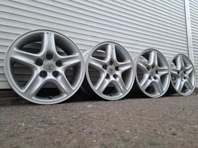 Лот: 25030902. Фото: 1. Комплект Оригинальных Литых дисков... Диски