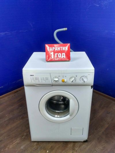 Лот: 13985870. Фото: 1. Стиральная машина zanussi f 802... Стиральные машины