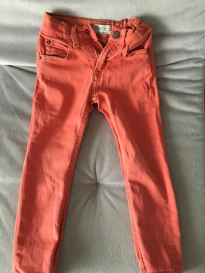 Лот: 9477065. Фото: 1. Джинсы Zara. Брюки, шорты, джинсы