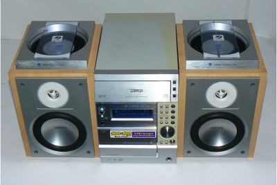 Лот: 8940217. Фото: 1. НОВЫЙ музыкальный центр Philips... Музыкальные центры, магнитолы