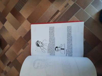 Лот: 18042712. Фото: 1. Книга рачпечатанная Язык телодвижения. Книги для родителей
