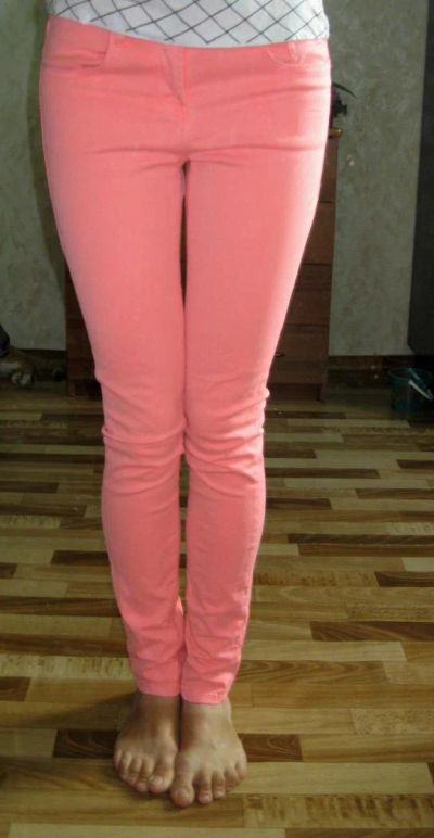 Лот: 4535041. Фото: 1. Брюки цветные. Брюки, шорты