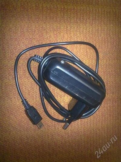 Лот: 1491941. Фото: 1. Зарядное для motorola. Зарядные устройства, блоки питания, адаптеры сетевые для смартфонов