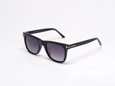 Лот: 24977380. Фото: 1. Очки Tom Ford. Очки солнцезащитные
