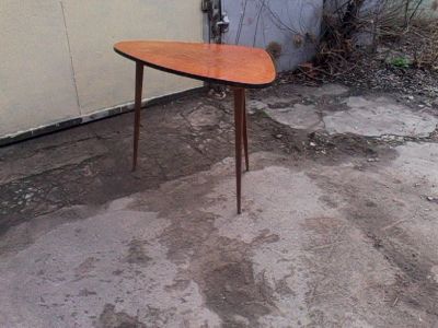 Лот: 7349184. Фото: 1. стол из 70х треуглоид . 48х87... Мебель