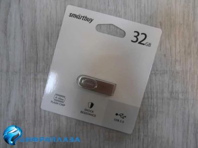 Лот: 20679699. Фото: 1. 32GB накопитель Smartbuy M3 Metal. USB-флеш карты