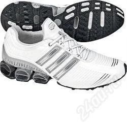 Лот: 877942. Фото: 1. Продам кроссовки Adidas фирменные... Кеды, кроссовки, слипоны