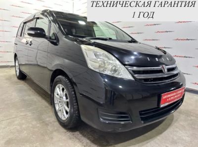 Лот: 24690629. Фото: 1. Toyota Isis 2010. Автомобили
