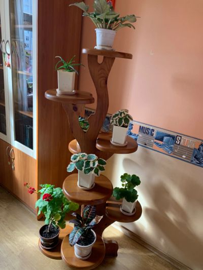 Лот: 25736307. Фото: 1. Подставка под цветы. Дерево. Кронштейны, стойки, подставки
