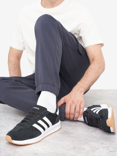 Лот: 25624732. Фото: 1. Кроссовки мужские adidas, Черный. Другое (одежда, обувь, галантерея)