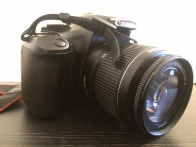 Лот: 12317903. Фото: 1. зеркалка canon eos 1100d. Цифровые зеркальные