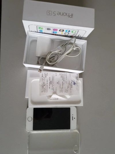 Лот: 10443732. Фото: 1. Продам Iphone 5S 16Gb. Смартфоны