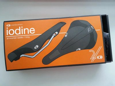 Лот: 7929808. Фото: 1. Седло Crank Brothers Iodine 2. Запчасти