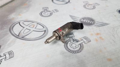 Лот: 23587768. Фото: 1. Клапан электромагнитный Audi A5... Топливная система