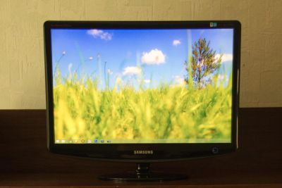 Лот: 4608992. Фото: 1. Монитор 22" Samsung 2232BW. ЖК-мониторы