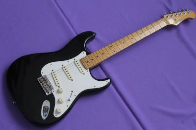 Лот: 3651713. Фото: 1. History Stratocaster Made In Japan... Гитары