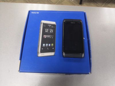 Лот: 19443012. Фото: 1. Nokia N8 не включается. Смартфоны