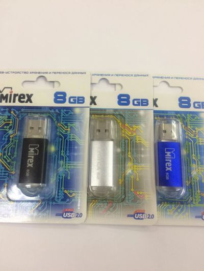 Лот: 10707423. Фото: 1. USB Flash (Флешка) 8Gb (8 Gb... USB-флеш карты