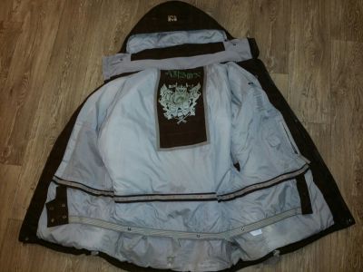 Лот: 7247234. Фото: 1. сноубордическая куртка. Зимняя спортивная одежда