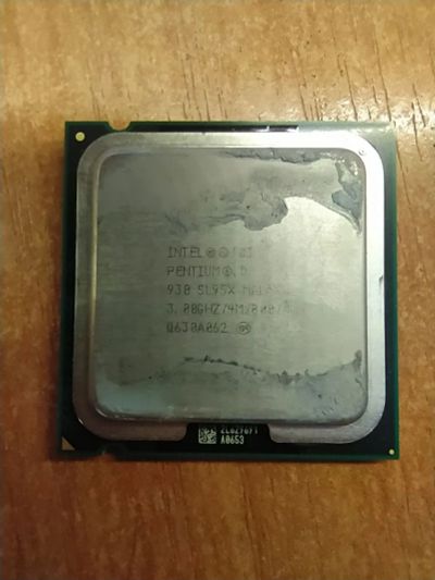 Лот: 19507311. Фото: 1. Процессор Intel Pentium D 930. Процессоры