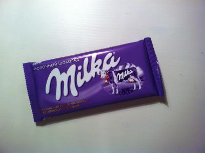 Лот: 3330747. Фото: 1. Шоколад Milka молочный 100 гр. Шоколад, конфеты