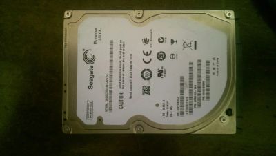 Лот: 8855746. Фото: 1. жесткий диск 2.5 seagate 320gb. Жёсткие диски (HDD)