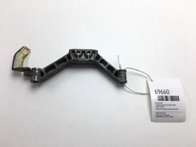Лот: 20630352. Фото: 1. Кронштейн Toyota Duet 2001 2226797401... Двигатель и элементы двигателя