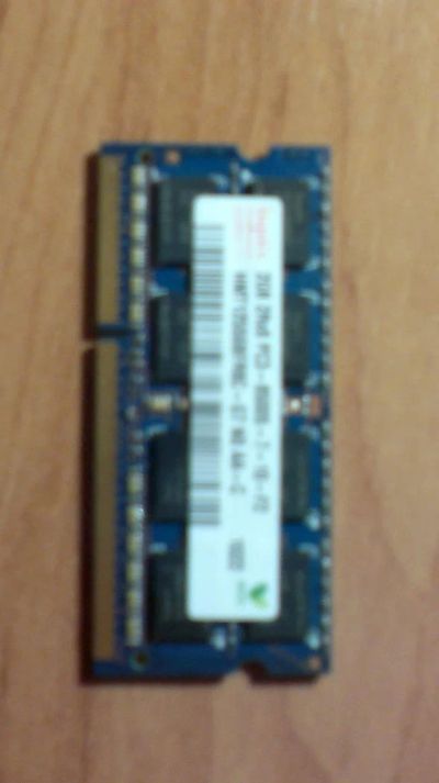 Лот: 4688754. Фото: 1. Память Hynix 2GB 2Rx8 PC3-8500S-7-10-F2. Оперативная память