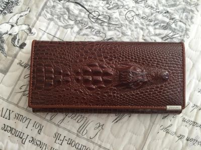 Лот: 5930474. Фото: 1. Кожаный кошелёк с принтом в виде... Бумажники, кошельки, портмоне