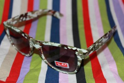 Лот: 4011849. Фото: 1. Очки Ray Ban камуфляж/2. Количество... Очки солнцезащитные