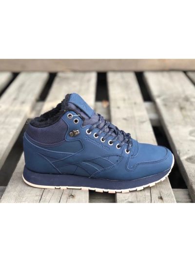 Лот: 16752294. Фото: 1. 3 Кроссовки reebok classic leather... Кеды, кроссовки, слипоны