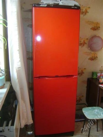 Лот: 881263. Фото: 1. Холодильник Stinol. Холодильники, морозильные камеры