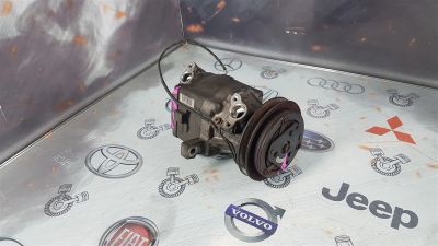 Лот: 23590409. Фото: 1. Компрессор кондиционера Daihatsu... Двигатель и элементы двигателя
