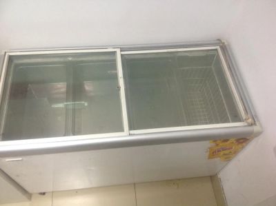 Лот: 6913345. Фото: 1. Продам морозильный ларь 130 см. Холодильное