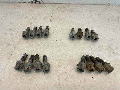 Лот: 24393139. Фото: 1. болты колесные Renault Sandero... Другое (автозапчасти)