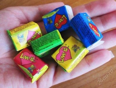 Лот: 2352370. Фото: 1. Жвачка Love is 50шт - ассорти... Жевательная резинка