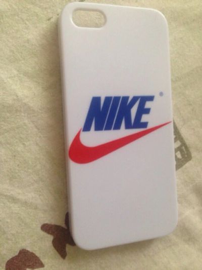 Лот: 4538337. Фото: 1. Чехол для iPhone 5/5S новый. Чехлы, бамперы
