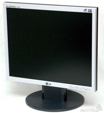 Лот: 7331348. Фото: 1. LG 1750S. ЖК-мониторы