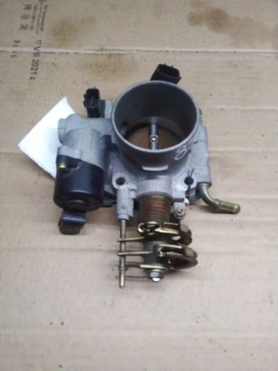 Лот: 21420608. Фото: 1. дроссельная заслонка Subaru Forester... Двигатель и элементы двигателя