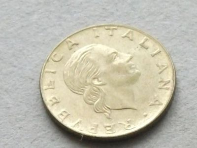Лот: 19699912. Фото: 1. Монета 200 лир Италия 1978 портрет... Европа