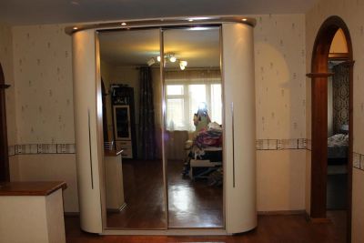 Лот: 3913336. Фото: 1. Шкаф-купе с подсветкой. Шкафы, шкафы-купе