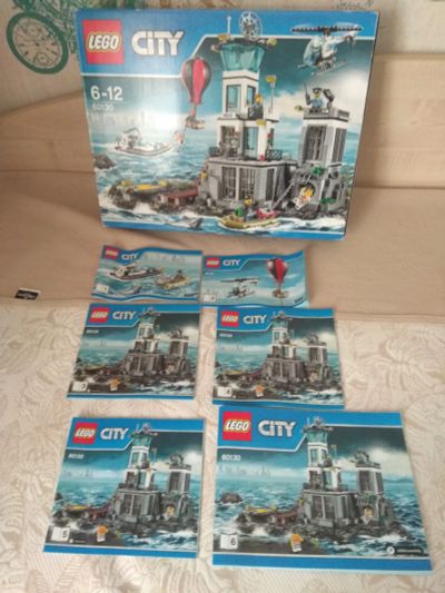 Лот: 11728413. Фото: 1. Конструктор LEGO City Police Остров-тюрьма. Конструкторы
