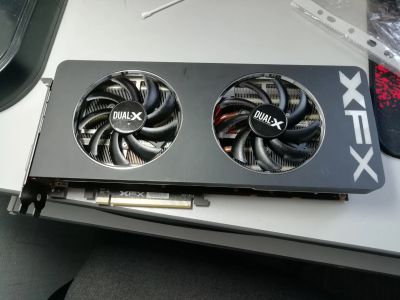 Лот: 20010767. Фото: 1. Видеокарта XFX R9 280X (два новых... Видеокарты